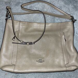 Coach Cream Shoulder Bag with Classic Design